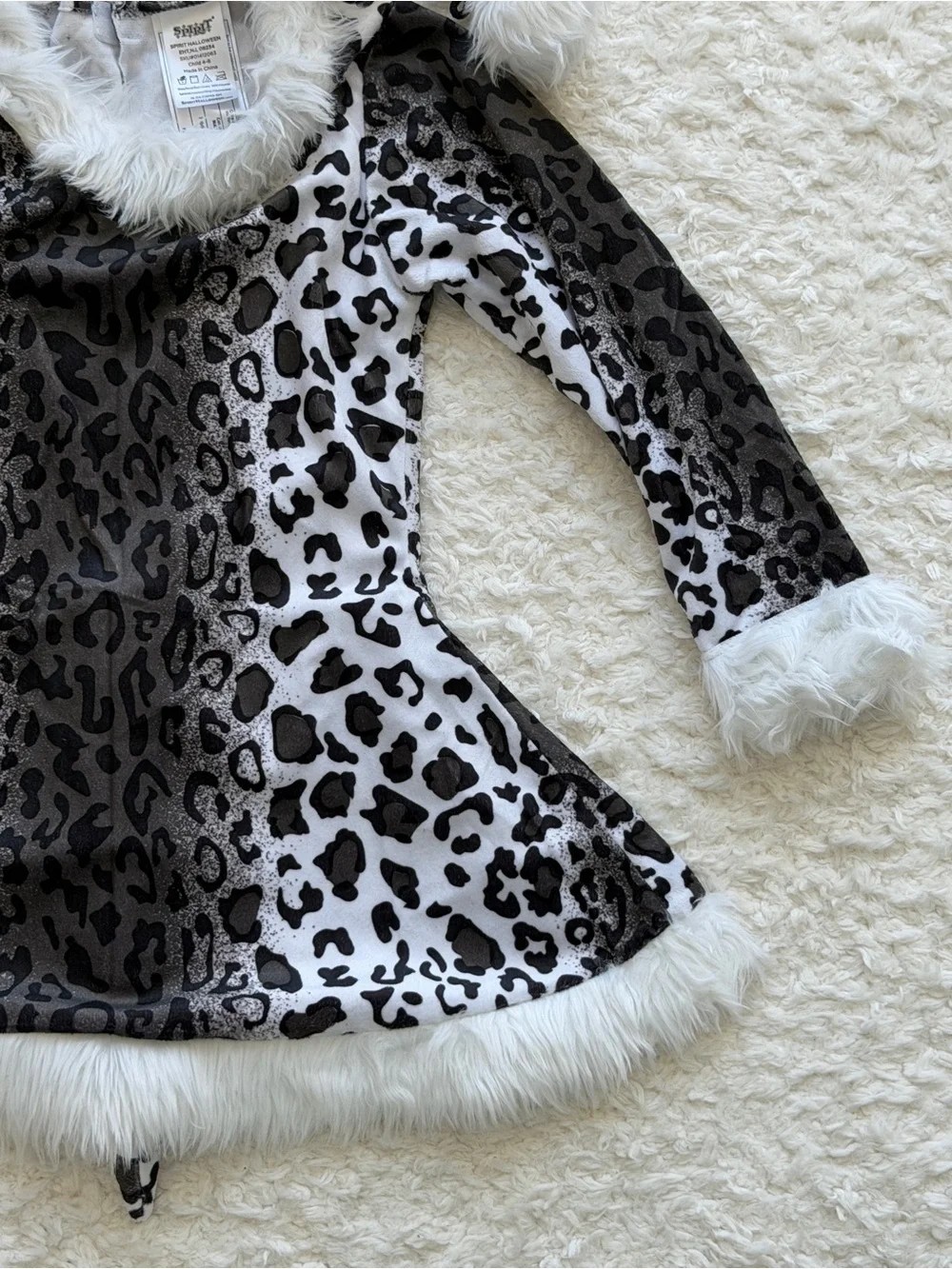 Snow Leopard Child Costume. Age 4-6 years.